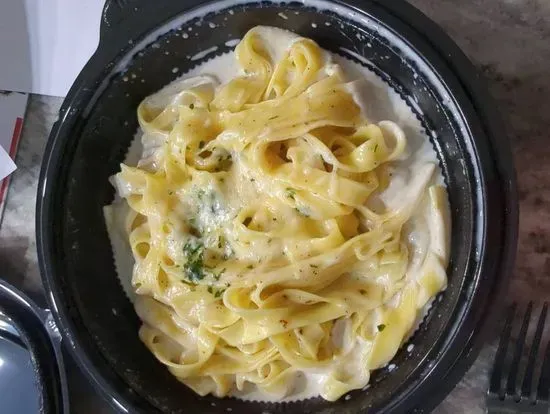 Fettuccine Alfredo