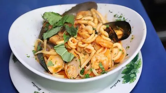 Linguine ai "Frutti di Mare"