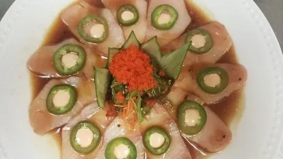 * Yellow Tail Jalapeño Roll