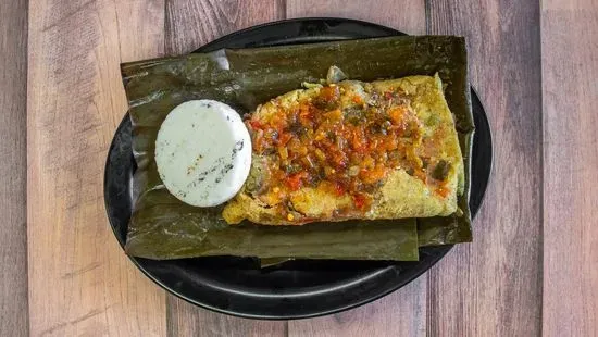 Tamales con Arroz o Arepa / Tamales with Rice or Corn Arepa