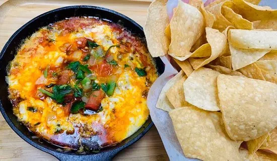 Queso Fundido & Chips