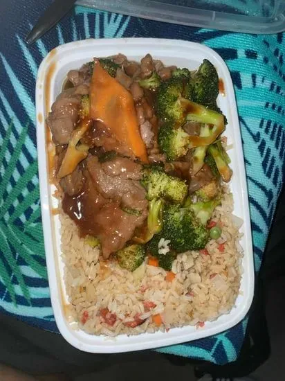 C10. Beef with Broccoli