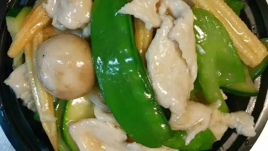 C6.Moo Goo Gai Pan