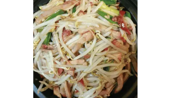 65.Roast Pork w.Bean Sprouts