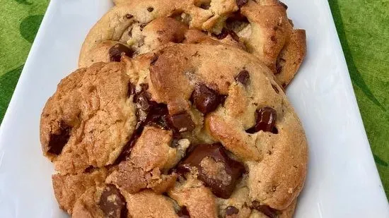 CHOCOLATE CHIP COOKIES