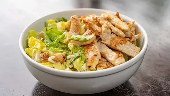 Caesar Salad Con Pollo (Chicken Caesar Salad)