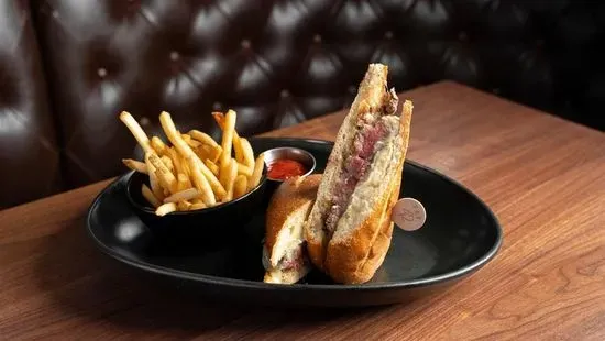 Truffle Filet Steak Sandwich