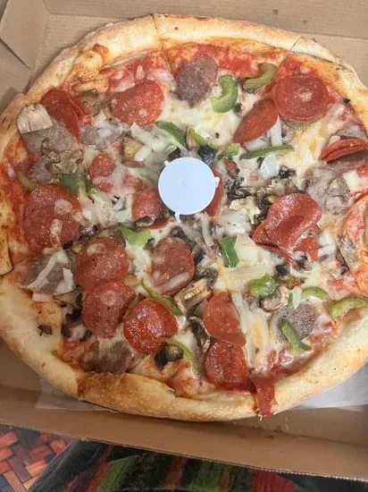 Deluxe Pizza (Medium 12")