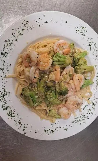 Shrimp Penne & Broccoli