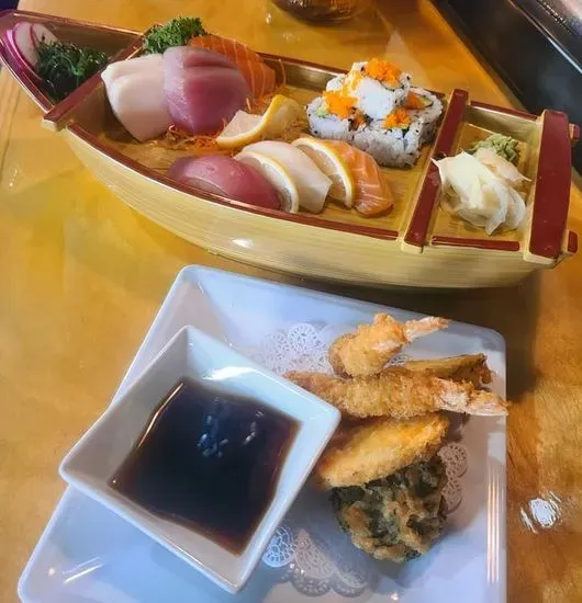 3 Sushi, 6 Sashimi, 1/2 California Roll (Raw) with Shrimp tempura All in One Combo