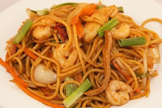 34. House Special Lo Mein