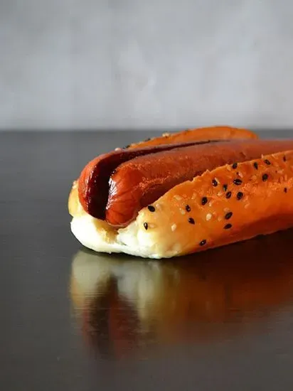 PLAIN HOT DOG