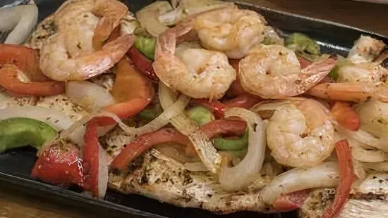 Pollo con Camarones / Shrimp Chicken