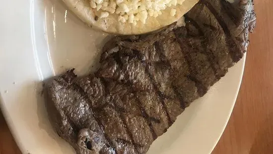 Carne Asada Desayuno / Grilled Steak Breakfast