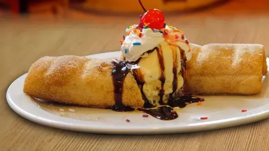 Chimi-Cheesecake with Ice Cream