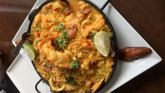 Paella Española (for 2 people)