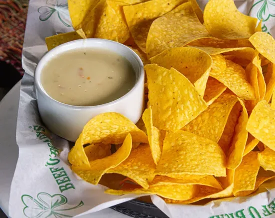 Queso & Chips*