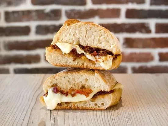 Crispy Bacon & Brie*