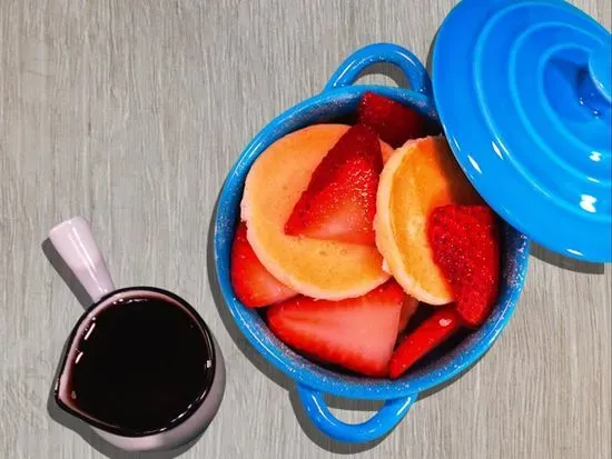 Kid's Pancakes & Strawberries