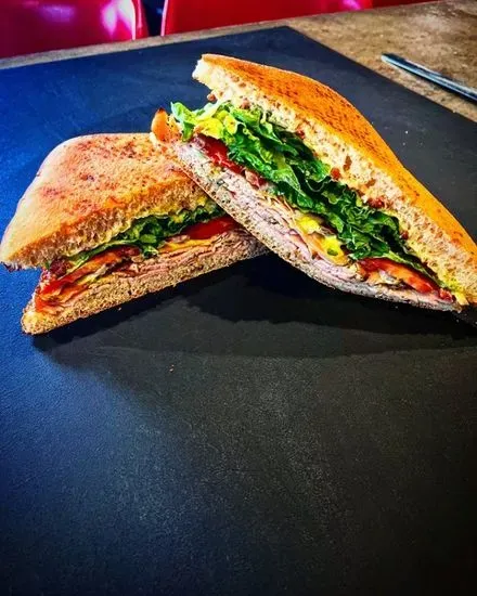 (NEW) TURKEY FOCACCIA CLUB