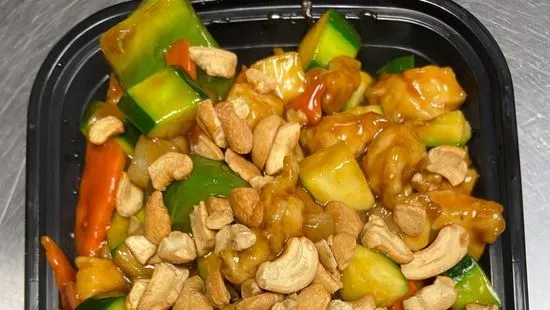 59. Chicken with Cashew Nuts