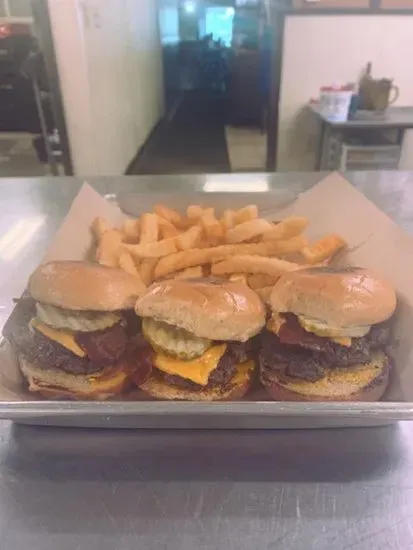 Bacon Cheeseburger Sliders