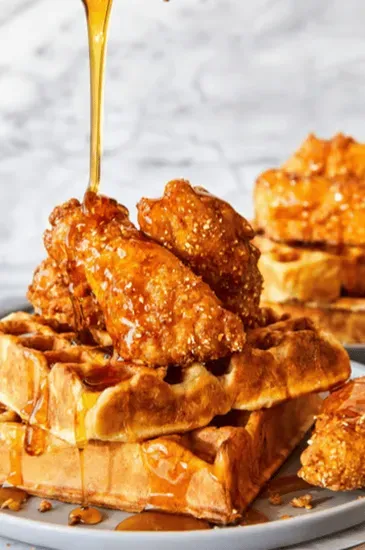 CHICKEN & WAFFLES