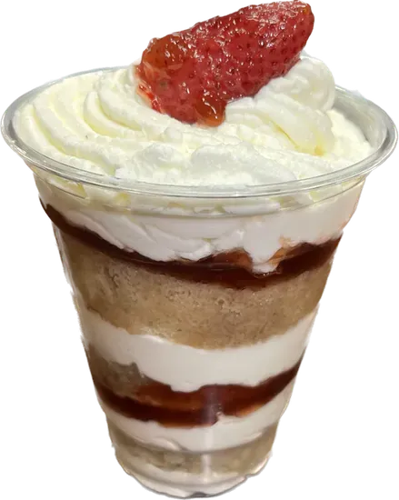 Strawberry Delight - CakeCup (1 Serving)