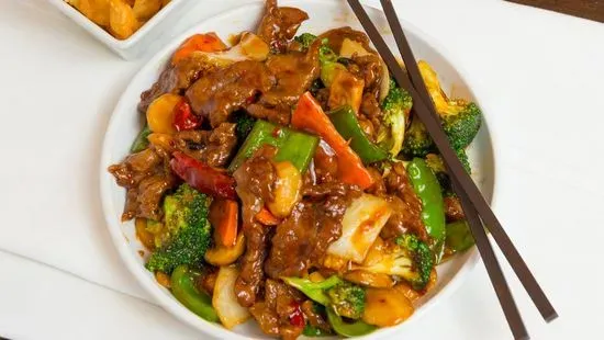 L11. Beef with Hunan Style