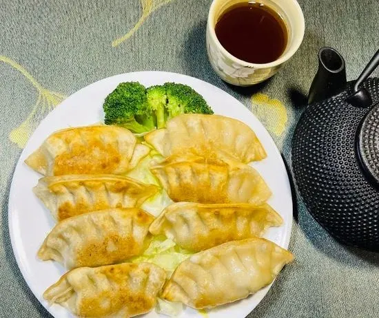 A2. Dumplings (Steamed or Fried) (8)