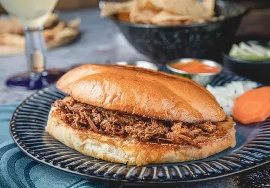 Torta Birria