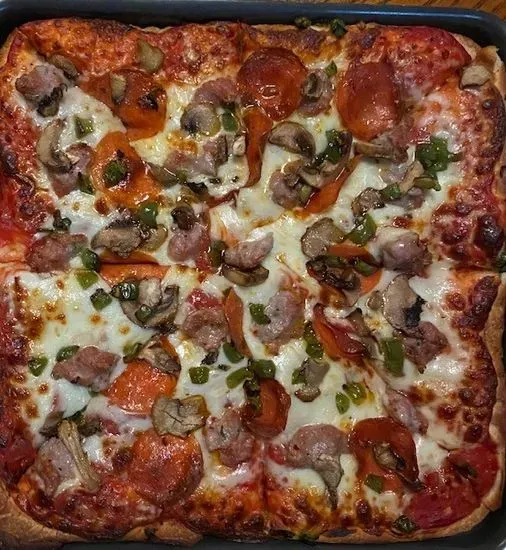 Smedium Reg Roni (Sausage, Pepperoni, Mushrooms, Green Peppers)