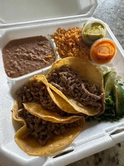 22. Plato de 3 Tacos de Maíz