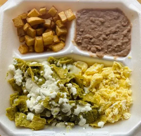 11. Chilaquiles Verdes o Rojos