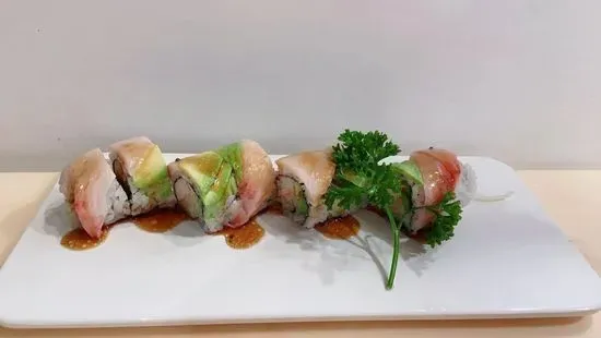 Kiss of Yellowtail Roll (8 Pieces)