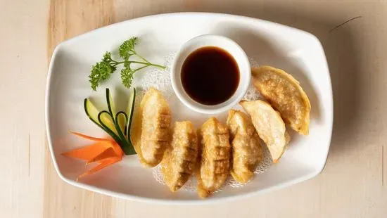 Gyoza(Pork Dumpling) (6 Pieces)