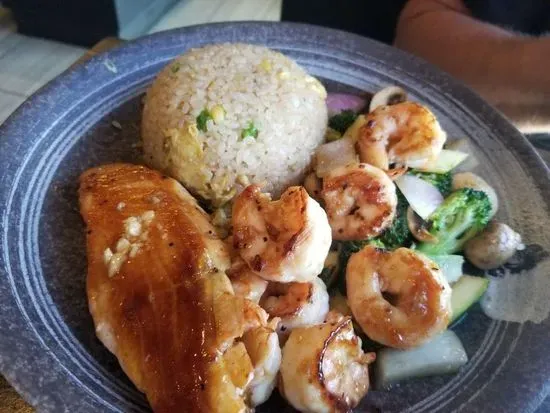 Shrimp & Salmon Hibachi