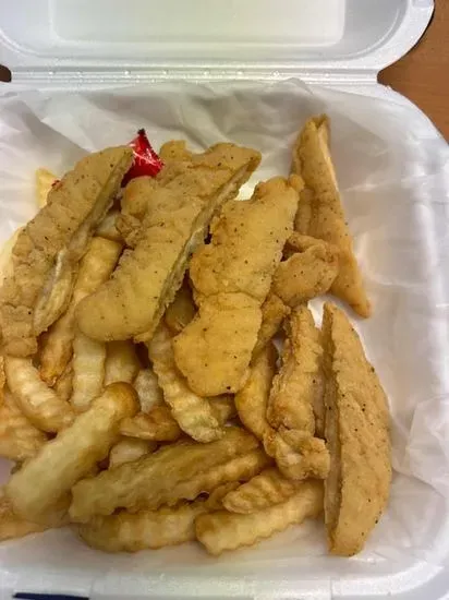 Chicken Fingers with Fries (6 Pcs)