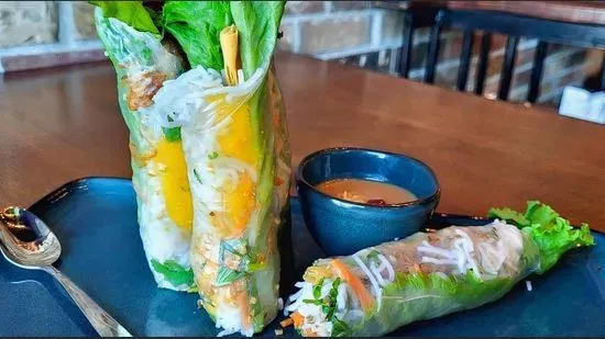 V Summer Rolls with Lobster