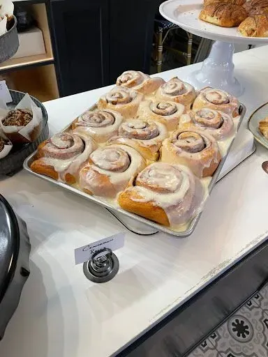 CINNAMON ROLL