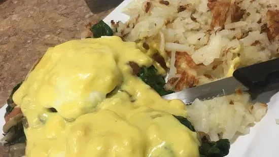 Eggs Benedict*