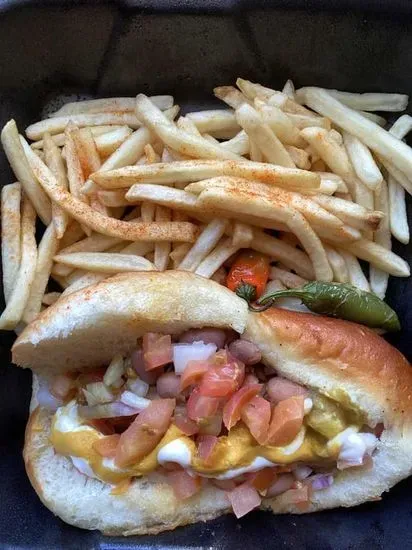 Hot Dog w/ Fries