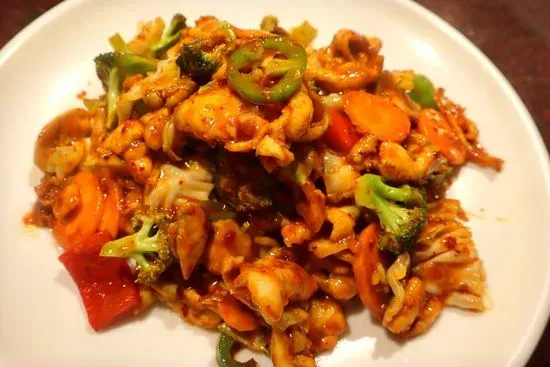 32. Sauteed Chicken with Spicy 매운닭고기