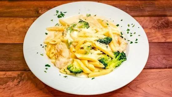 Chicken, Ziti, Broccoli,
Alfredo Sauce  - Chicken Entrées