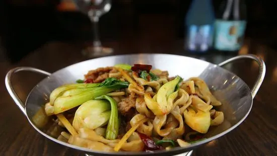 Spicy Handmade Noodles With Lamb 香鍋羊肉麵.