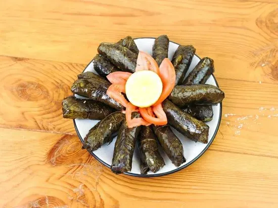 MEAT GRAPE LEAVES (6PCS)