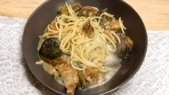 Chicken Broccoli Alfredo Pasta