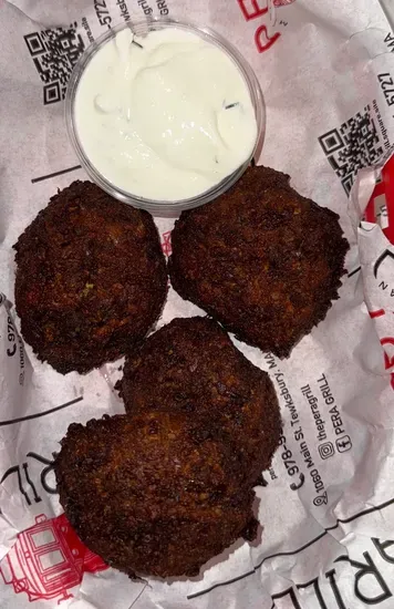 4 Pieces of Falafel