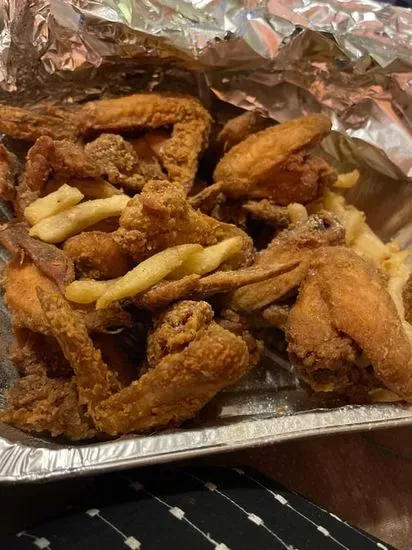 20 Wings with Fries & 2 L