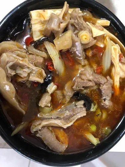 Stone Pot Beef Brisket 石锅牛腩
